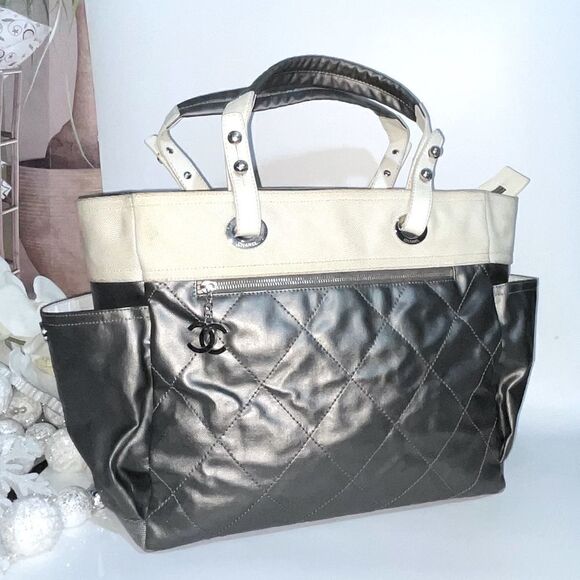 Authentic๐๏ธ Chanel Paris Biarritz MMโToteโShoulderโBag - Picture 15 of 15